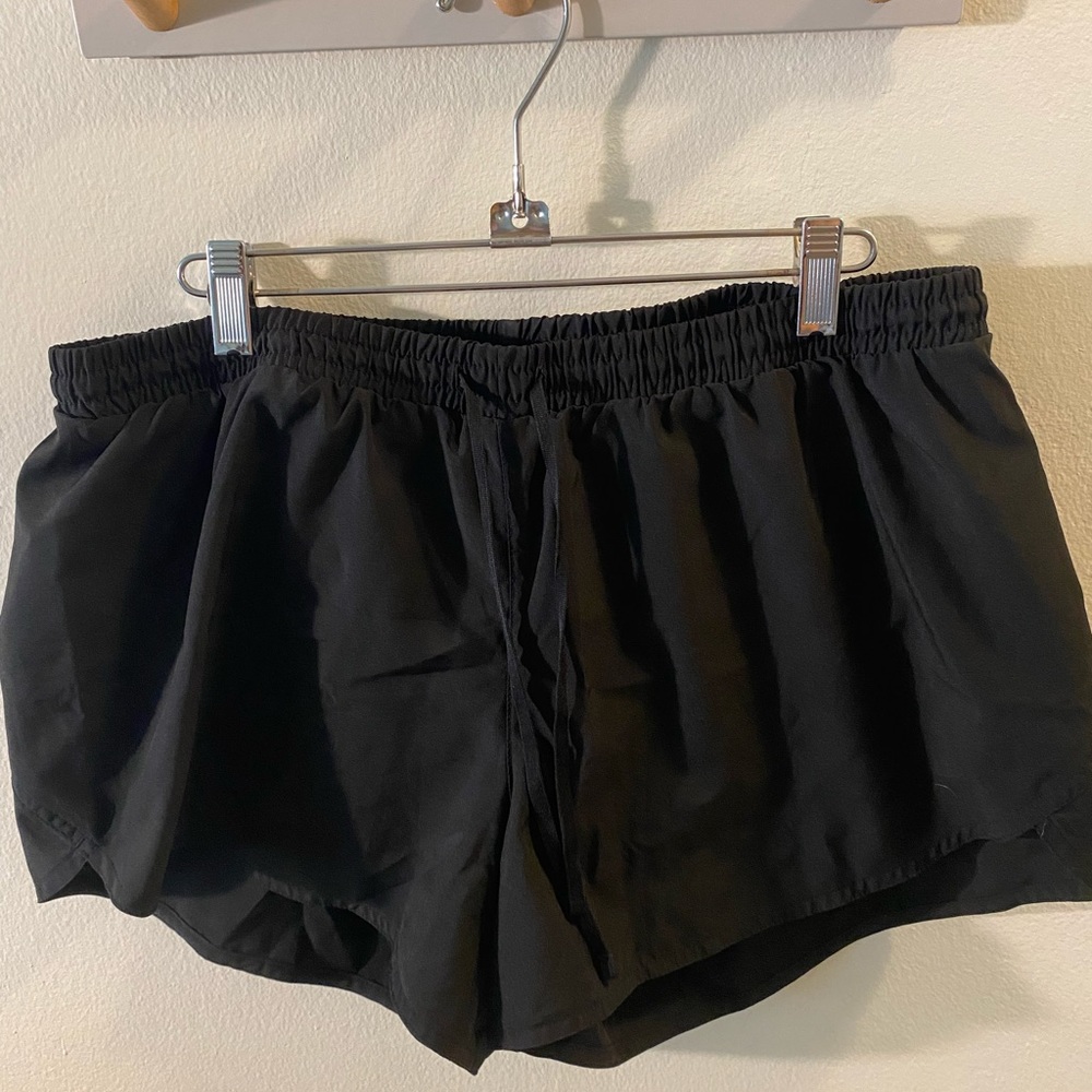 Old Navy Solid Black Athletic Shorts